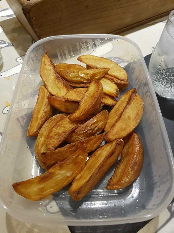 Leather Cajun Potato Wedges