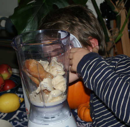 Blending a yum-yum smoothie