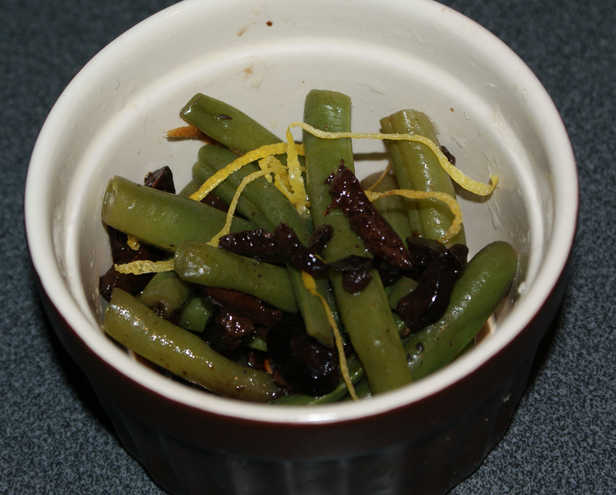 Green Beans with Lemon and Black Olives