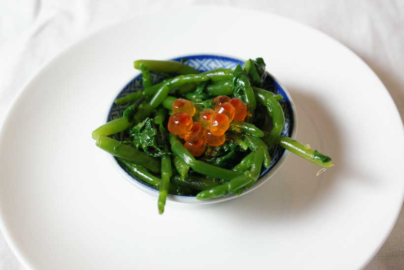 Samphire, Spinach and Salmon Eggs