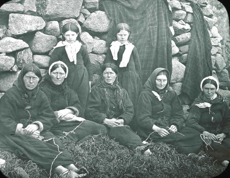St. Kilda women knitting.