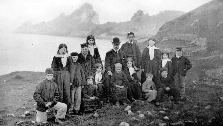 Group of island school children.