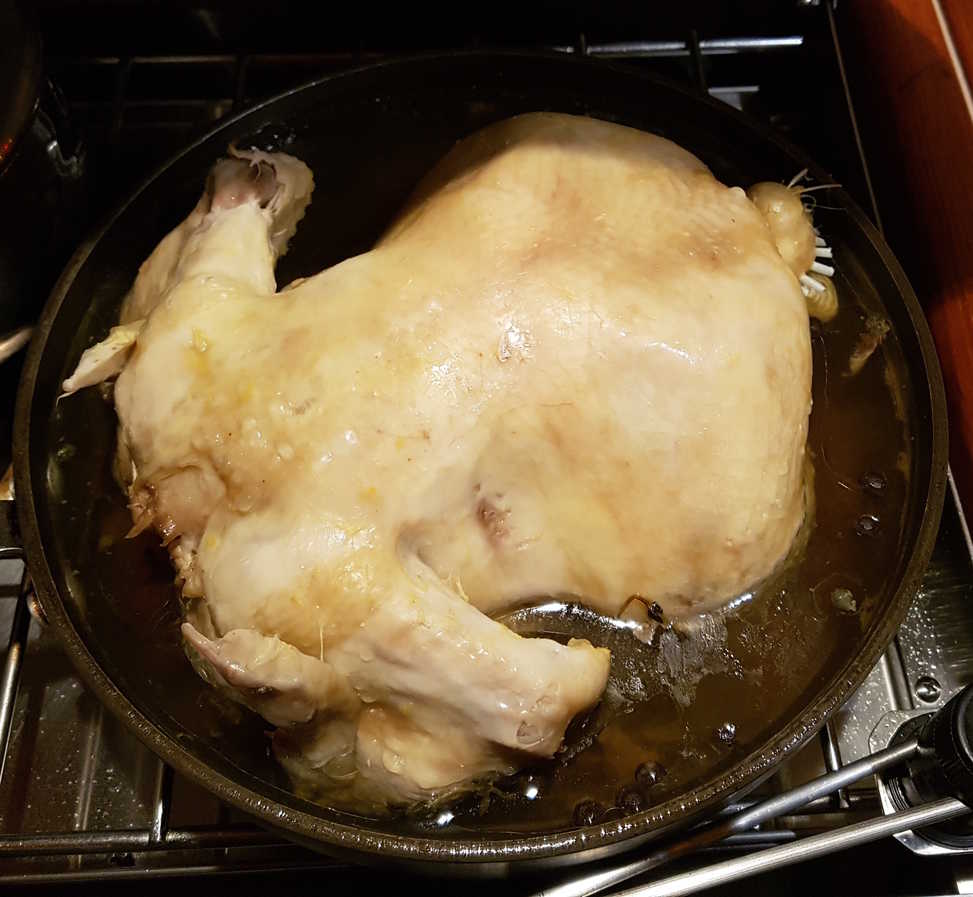 Aromatic Poaching Chicken.