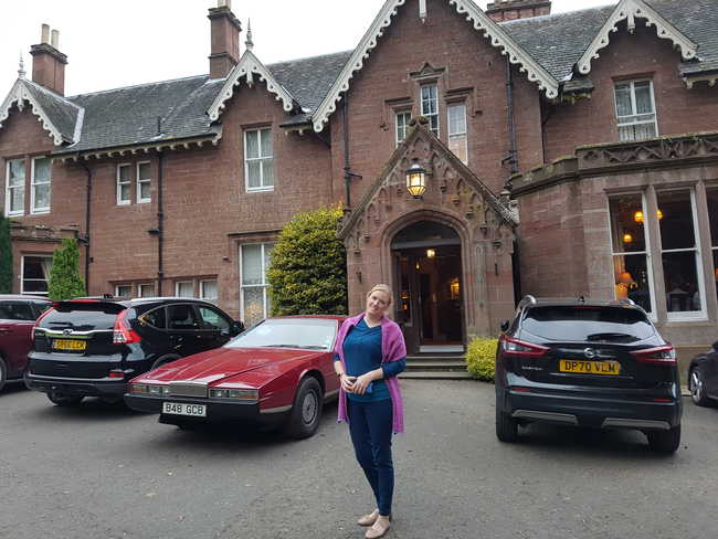 Flora and a Lagonda