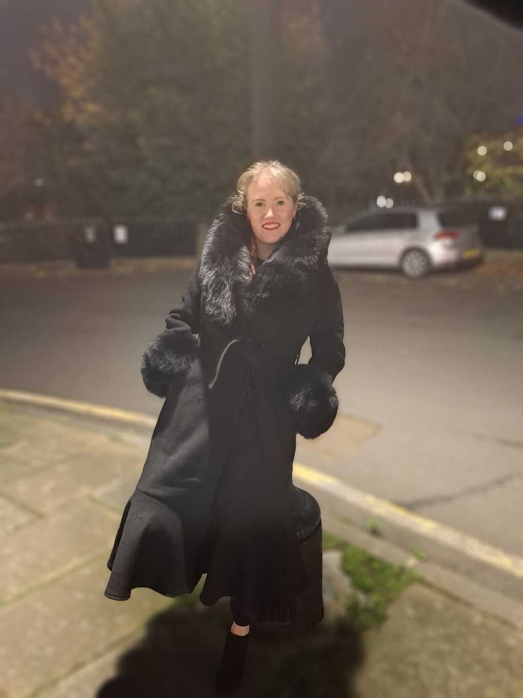 Flora. Looking elegant.